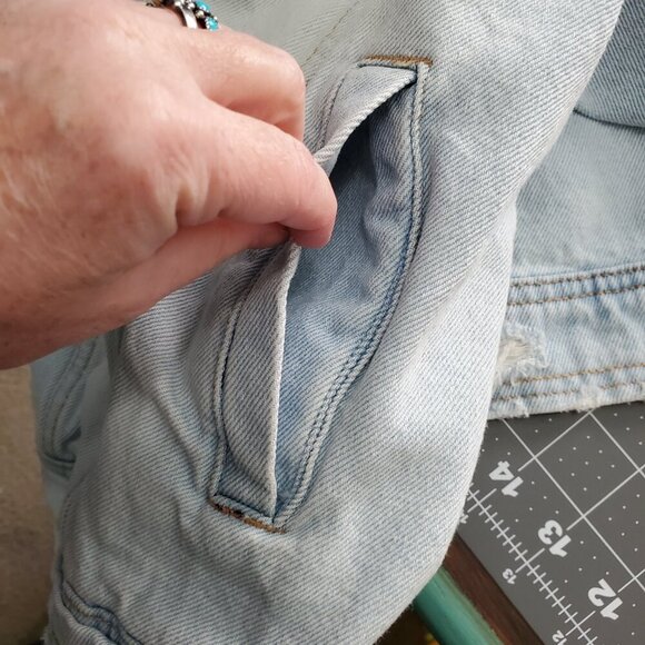 Distressed Light Wash Denim Jacket | Oversized Ripped 100% Cotton Trucker XXL - Picture 6 of 6